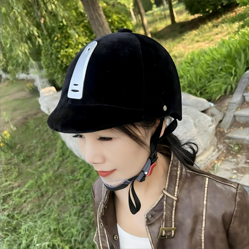 Small silver bar horse helmet (regulated size)